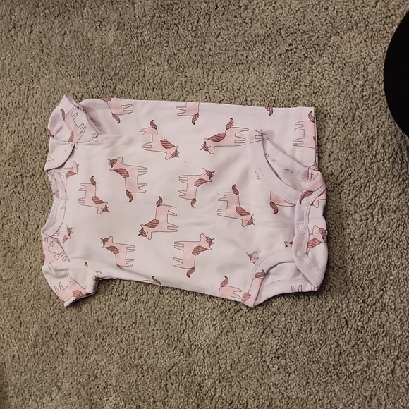 โฅ๏ธ New Baby girl set - Picture 2 of 5